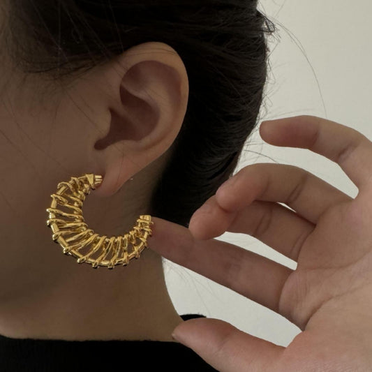 18K Gold Woven Crescent Stud Earrings For Women